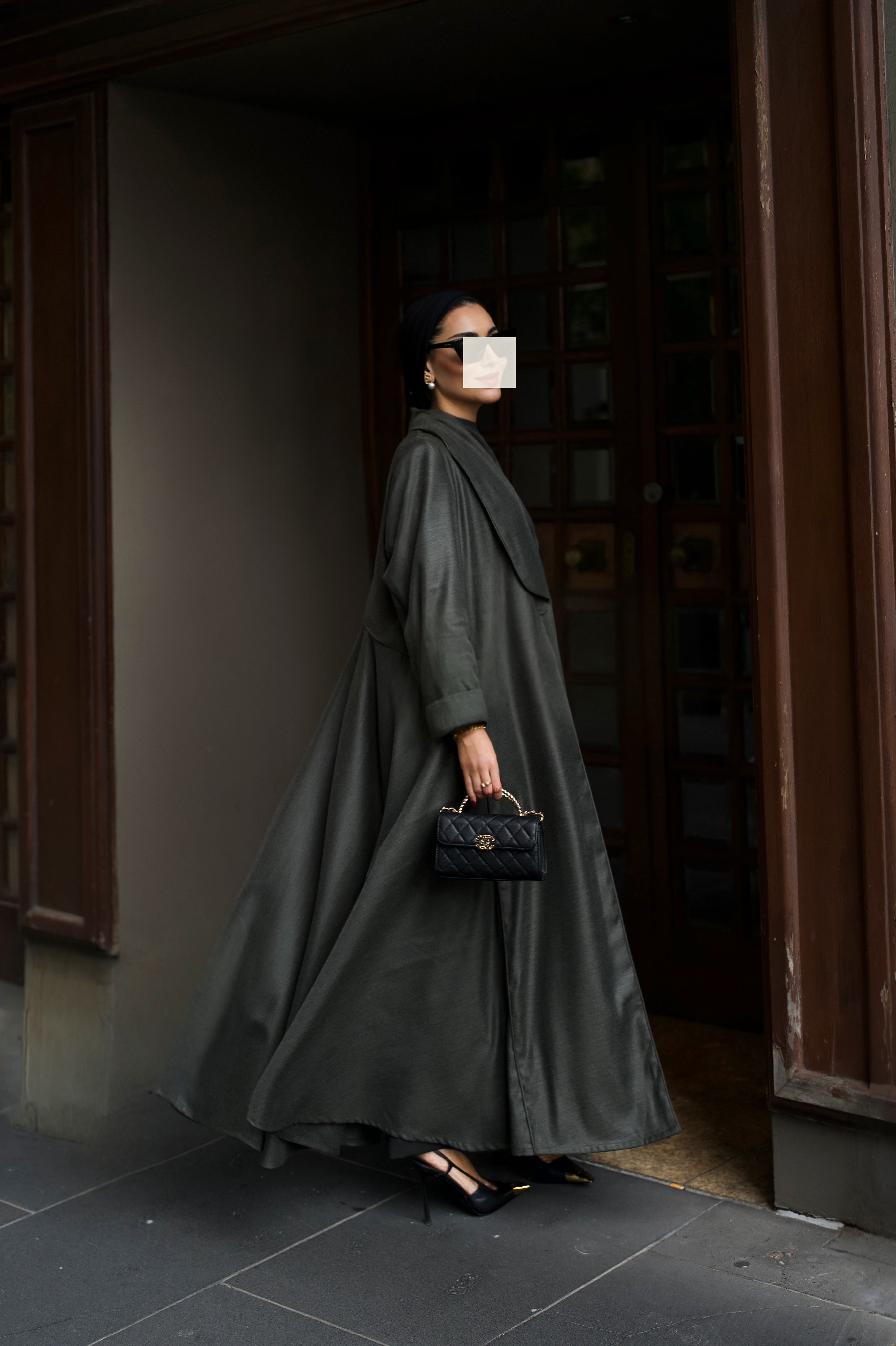CHARCOAL TRAUPE TRAVEL SUIT