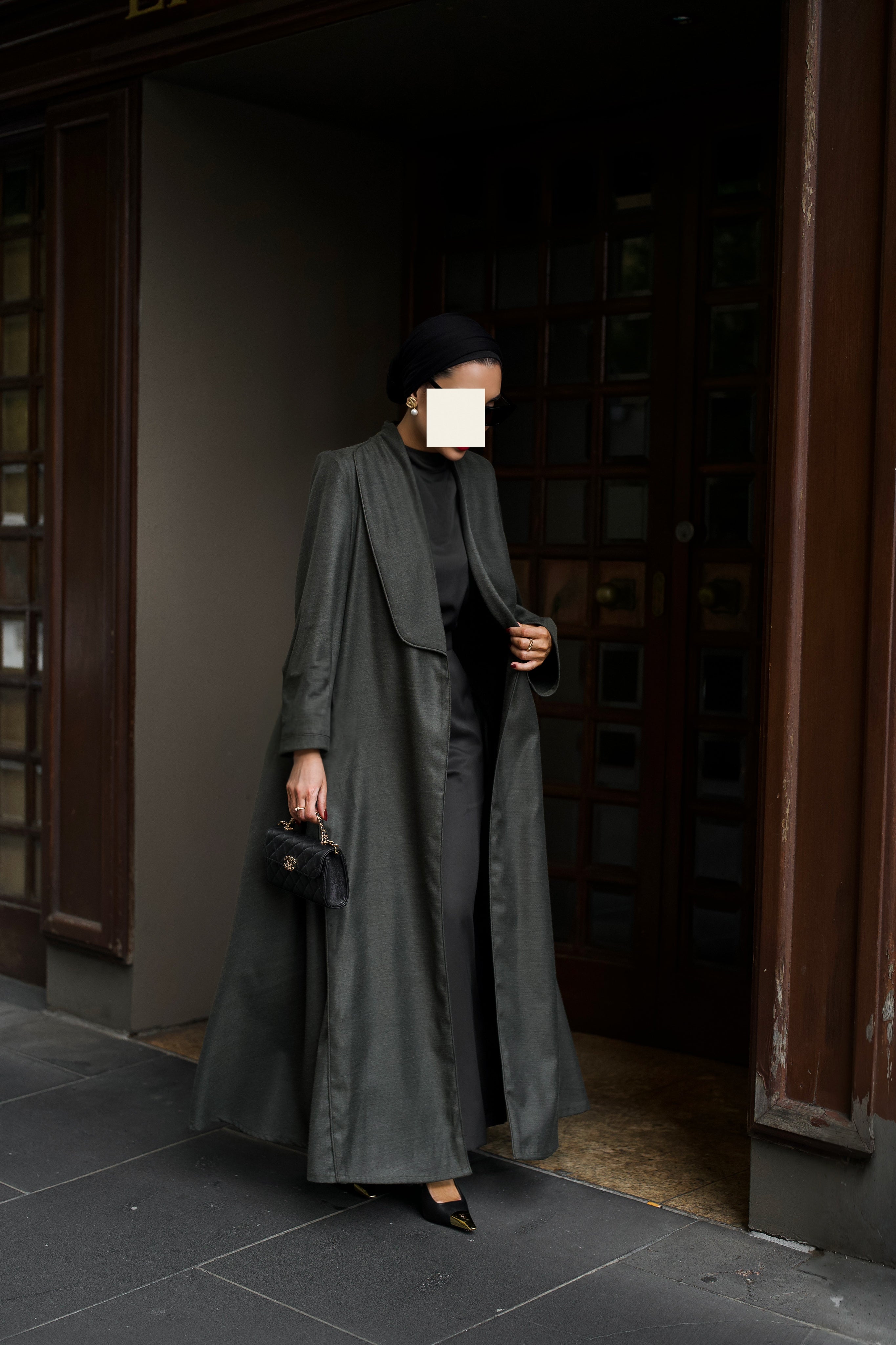 CHARCOAL TRAUPE TRAVEL SUIT