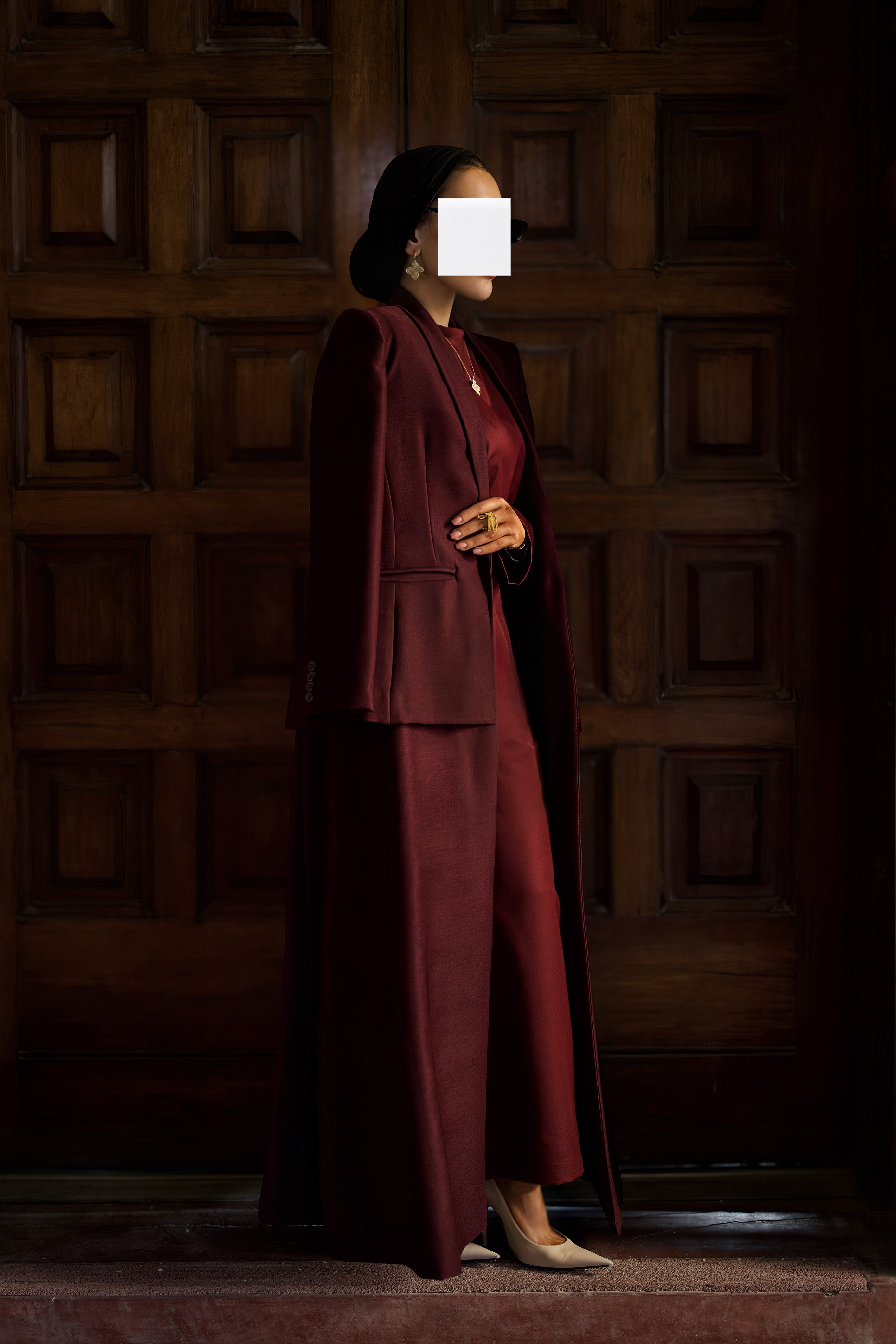 BURGUNDY TRAUPE TRAVEL SUIT