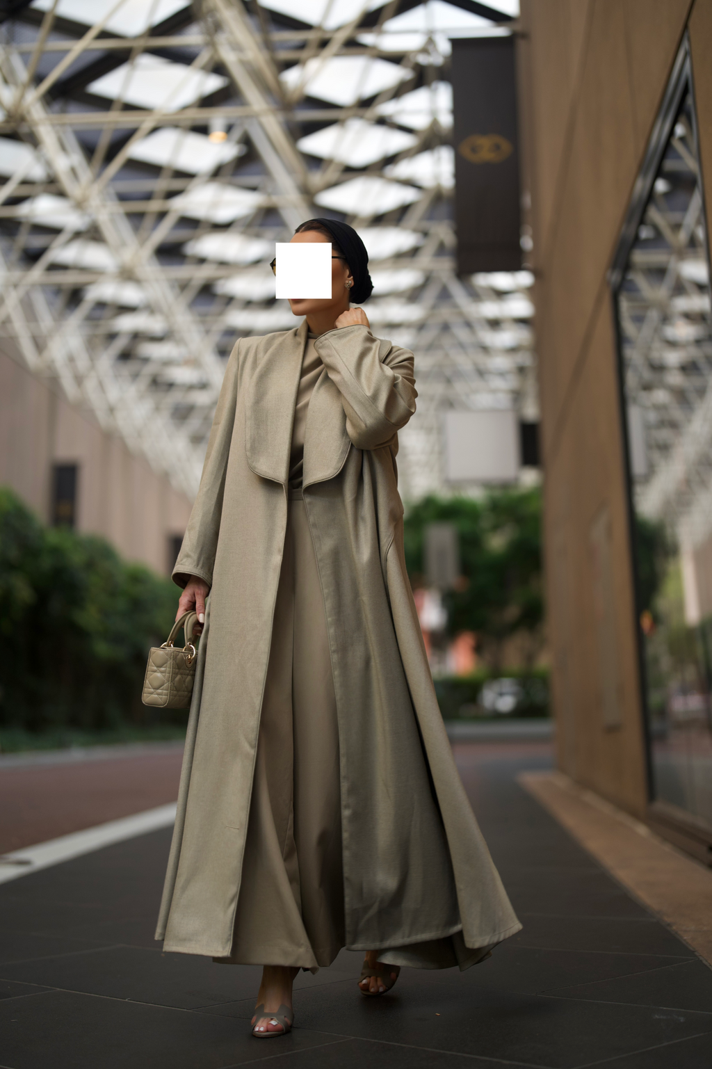 LIGHT TRAUPE TRAVEL SUIT