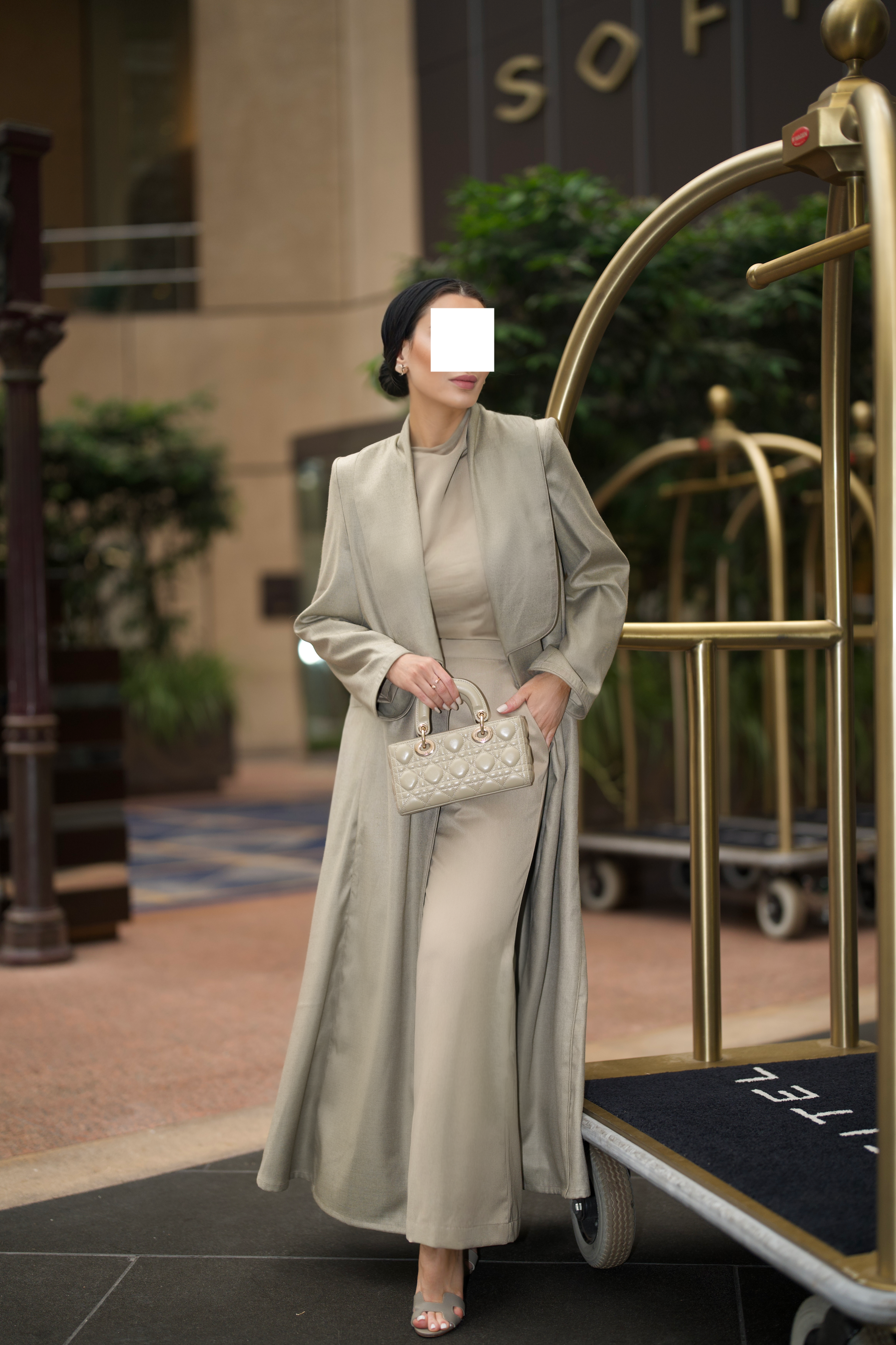 LIGHT TRAUPE TRAVEL SUIT