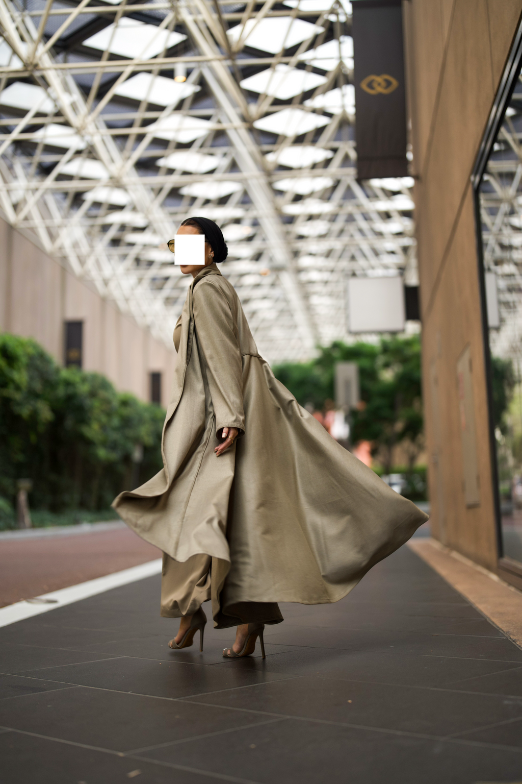 LIGHT TRAUPE TRAVEL SUIT