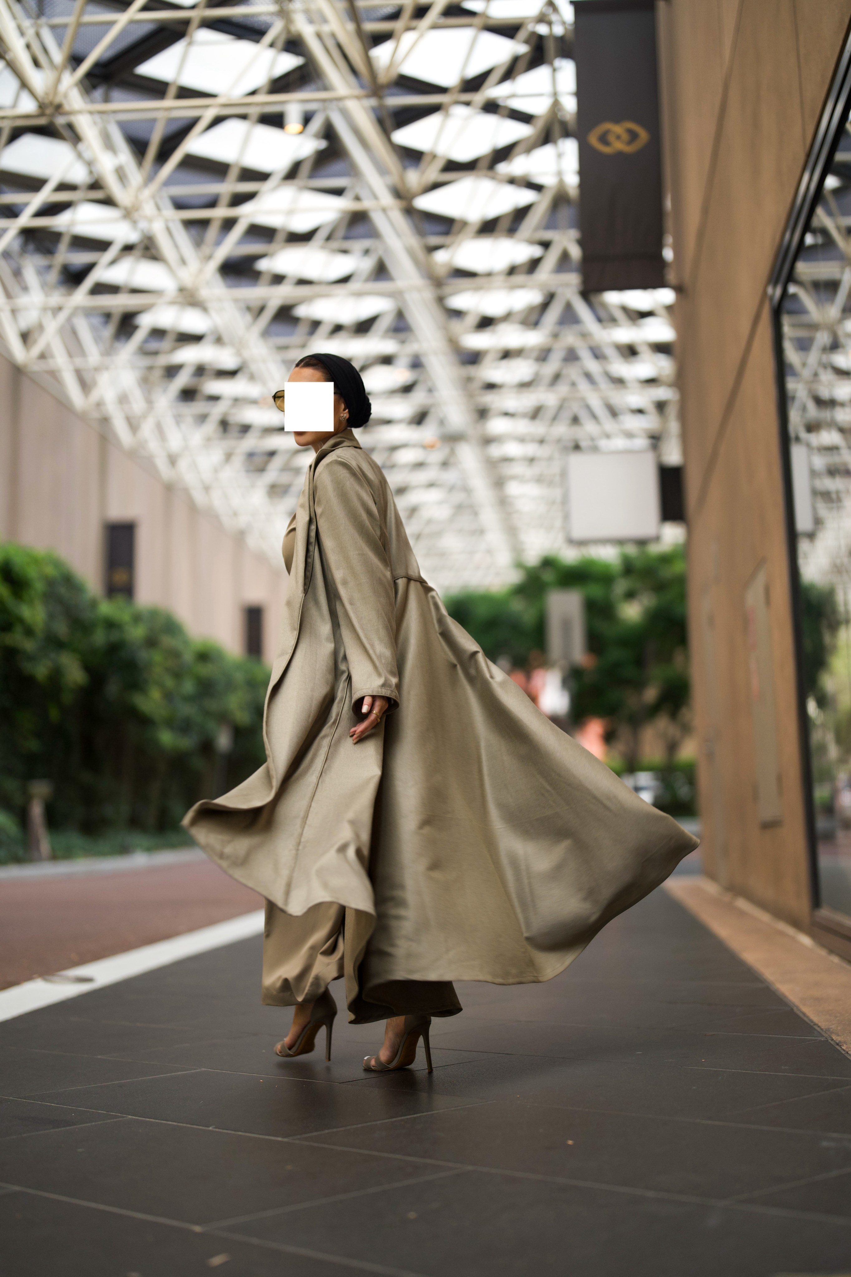 LIGHT TRAUPE TRAVEL SUIT